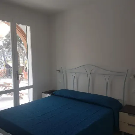 Golden River Appartement *