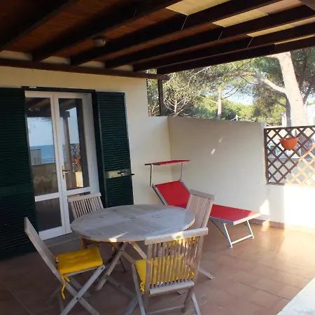 Golden River مارينا دي كامبو