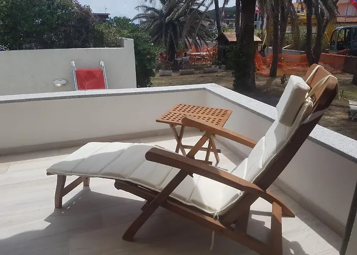 Golden River * مارينا دي كامبو