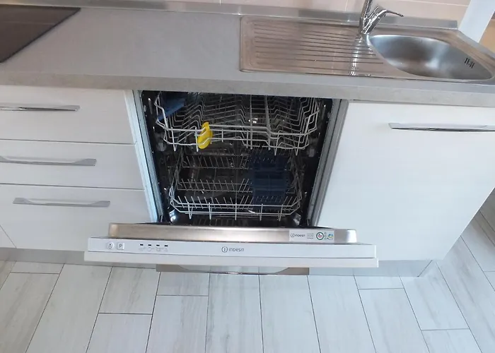 Golden River * مارينا دي كامبو