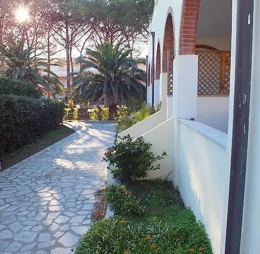 Golden River مارينا دي كامبو