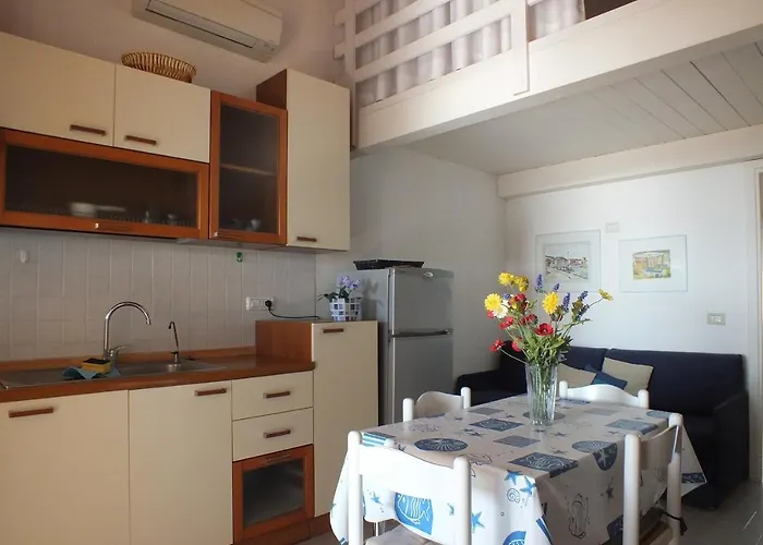 Golden River Appartement *