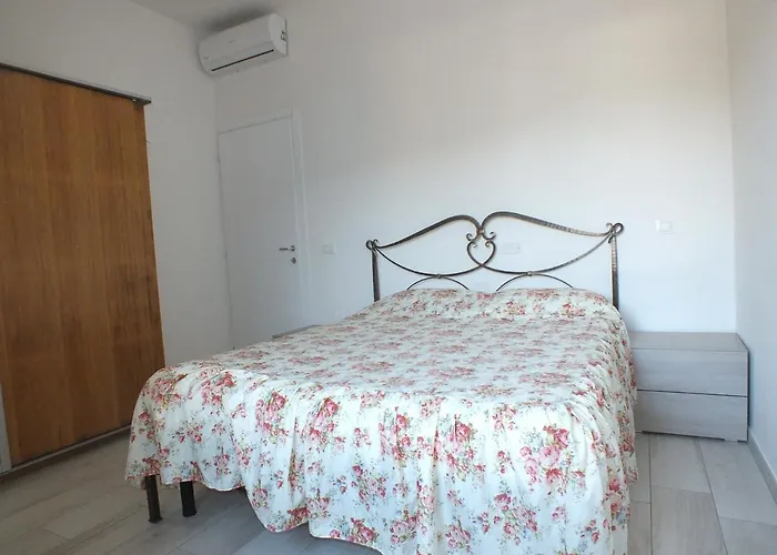 金河酒店 公寓 *